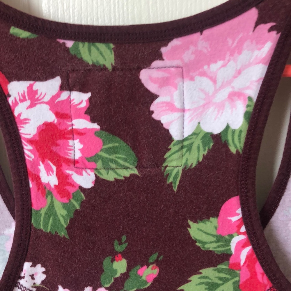 A&F Floral Tank - Picture 3 of 5